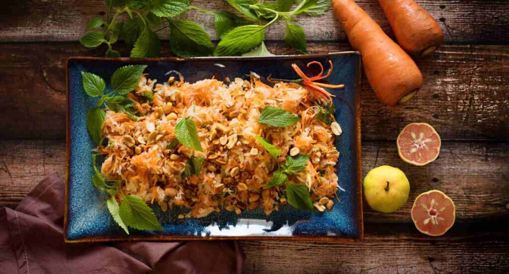 Receita de Salada Chinesa de Cenoura e Amendoin